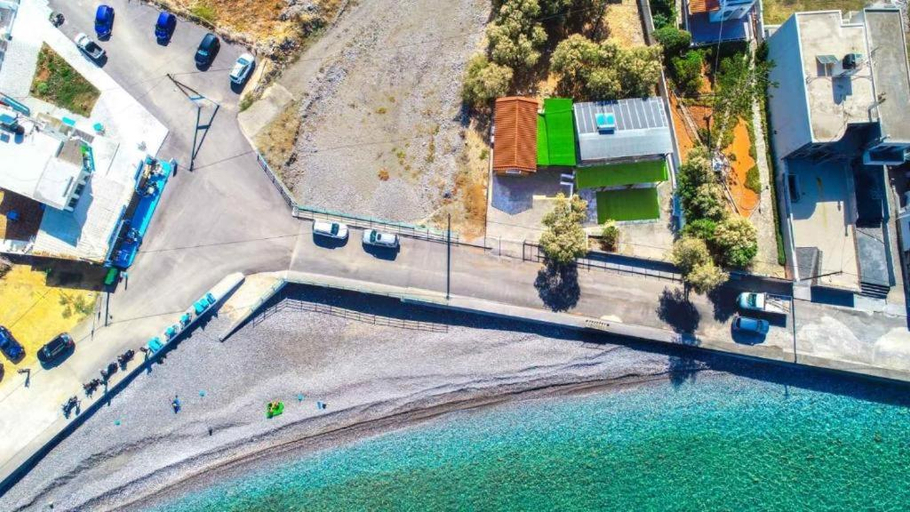Exterior view 3, TerraZeus - Wooden House beachfront, Crete