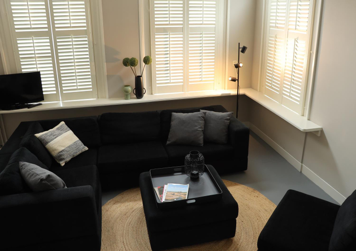 Others 2, B&B Vechtzicht, Weesp