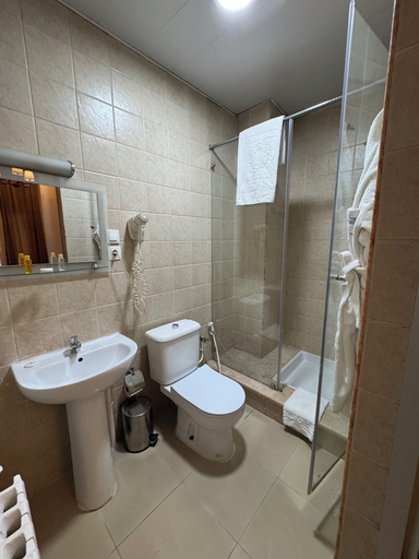 Bathroom, Audin Hotel - El Djazair, Bouzareah