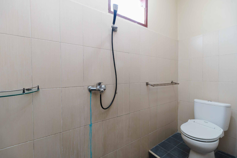Bathroom 7