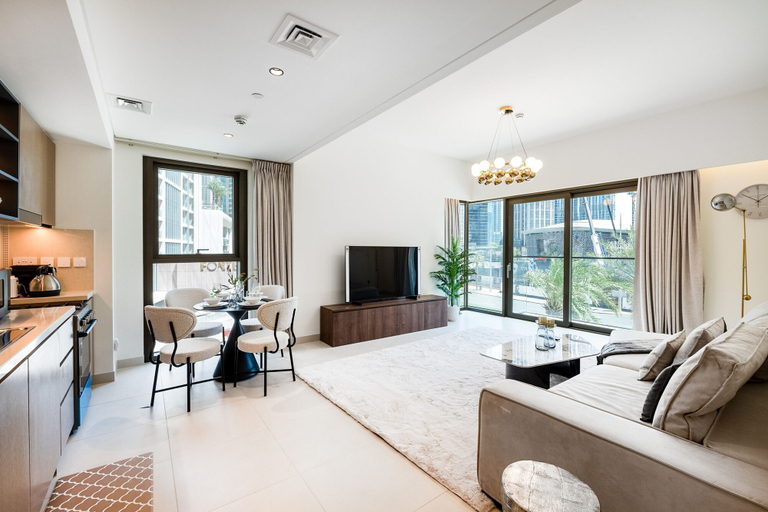 Room 2, Exclusive 2BR Downtown Apt w Burj Khalifa Views, Dubai