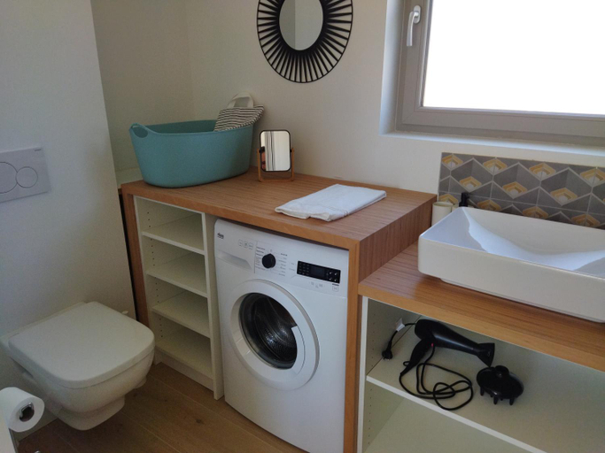 Bathroom 2, Les cabines du bout du monde Plain pied votre pied a terre breton haut standing, Finistère