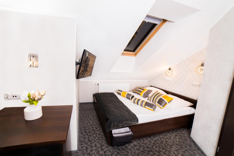 Bedroom 2, Dwor Olimp, Stalowa Wola
