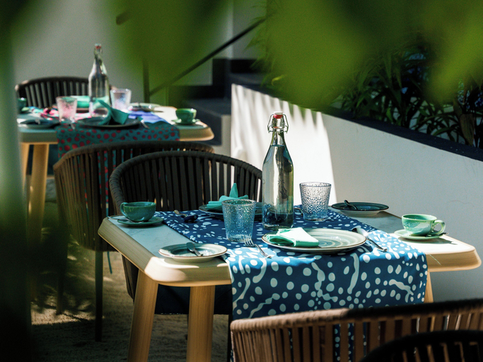 Food & Drinks 5, Whale Shark Boutique