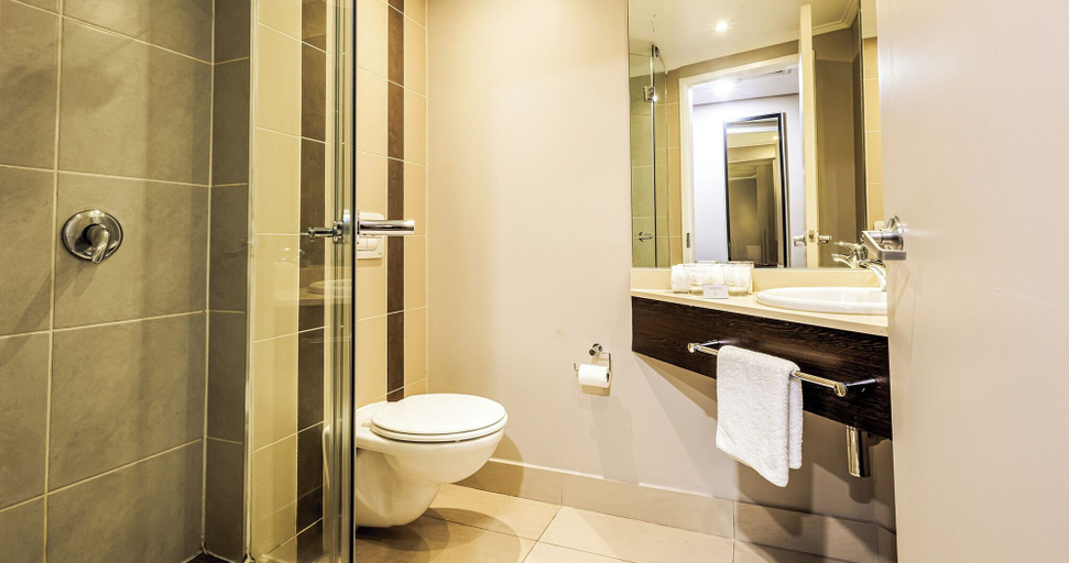Bathroom 4, The RidgePoint Hotel, Nkangala