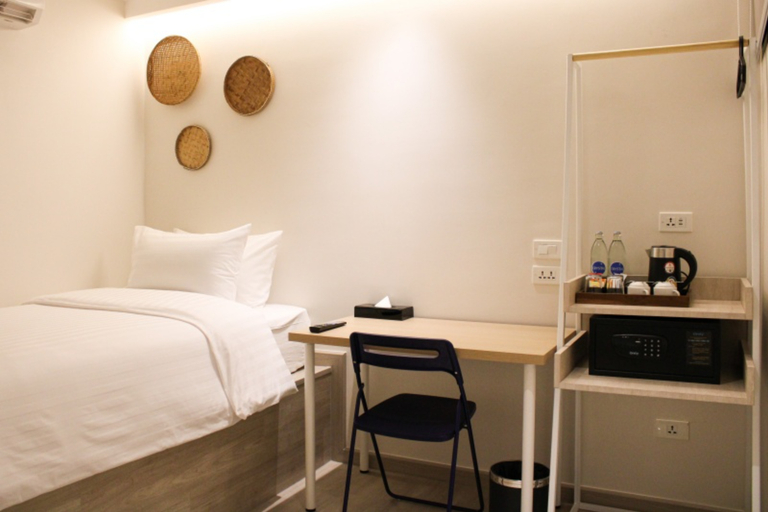 Bedroom 3, Simplestay Chatuchak, SureStay Collection by Best Western, Phaya Thai