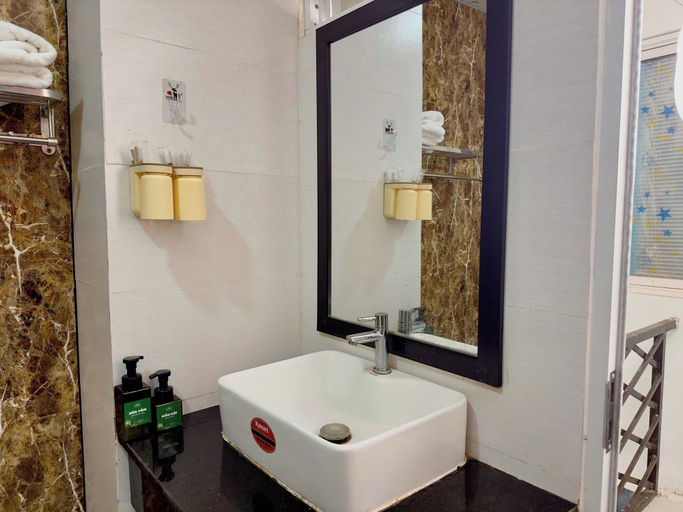 Bathroom 3, Corgi House Beachstay Da Nang, Da Nang