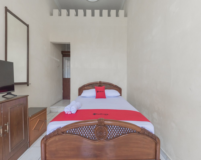 Bedroom 8