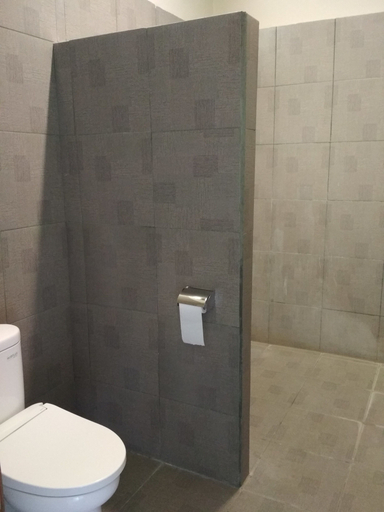 Bathroom 5, Senggigi Cottages Lombok, Lombok