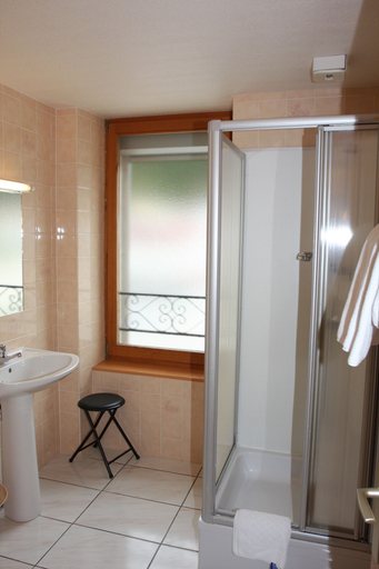Bathroom 3, Hotel beau site, Doubs