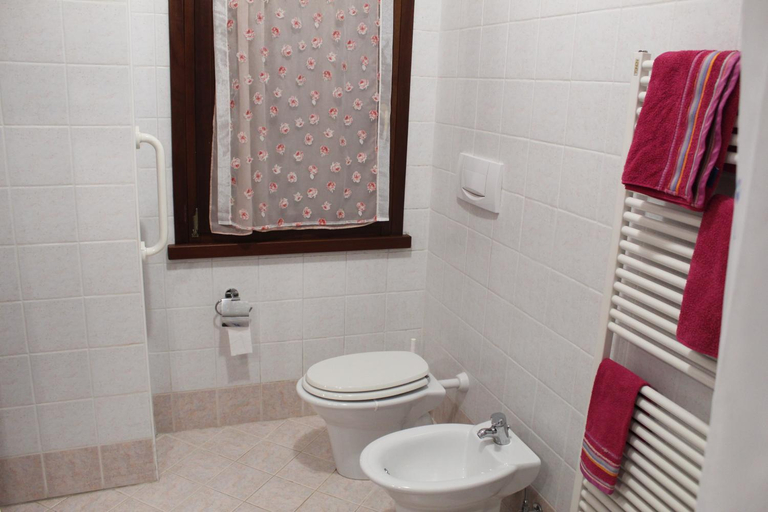 Bathroom 2, B&B Nella Natura, Pordenone