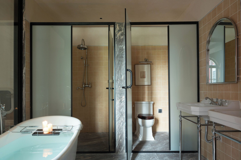 Bathroom 4, Golden Age Hotel, Chengdu