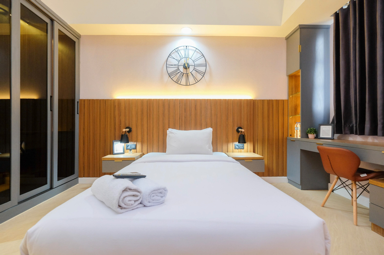 Bedroom 1, Minimalist and Nice Studio at Evenciio Margonda Apartment By Travelio, Depok