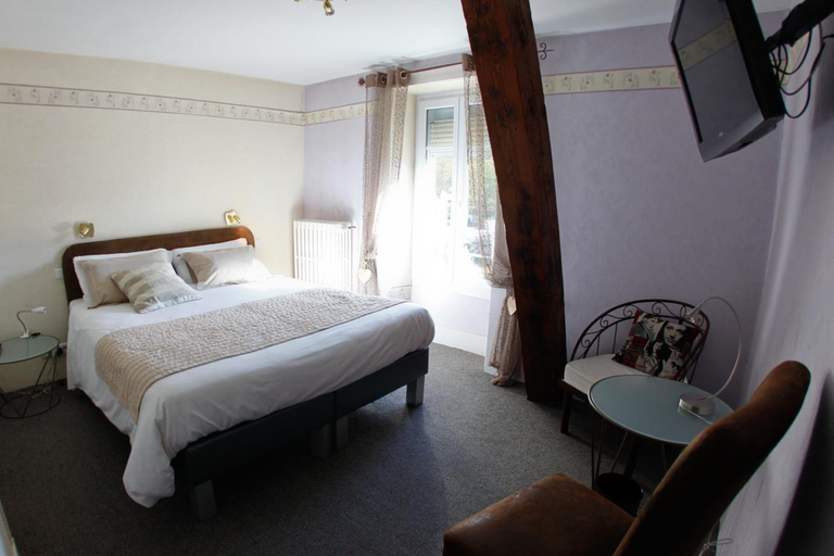 Bedroom 4, Hôtel Gambetta, Jura