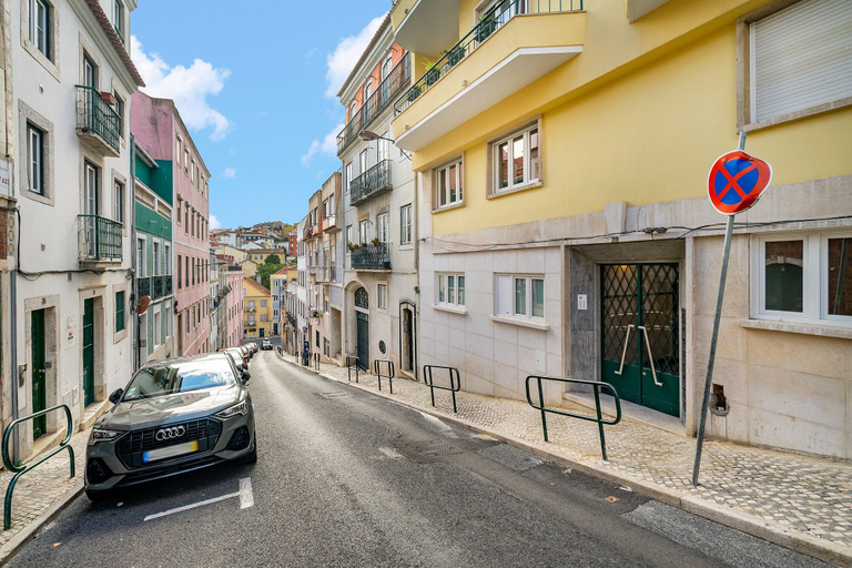 Exterior & Views 2, Prime Location W Ac 3-Bed Duplex Perfect For Families Only, Lisbon