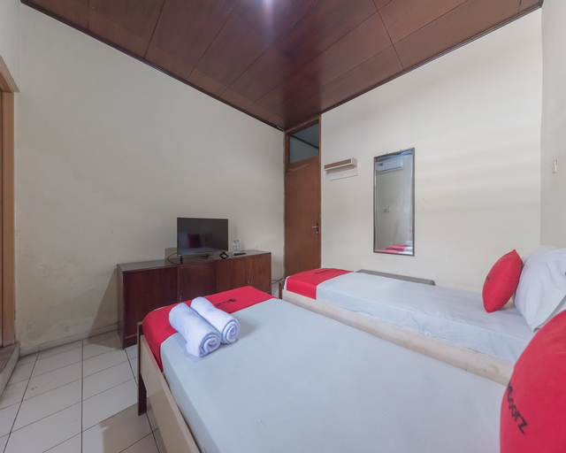 Bedroom 12