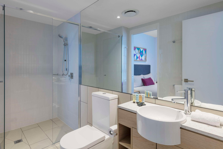 Bathroom 9