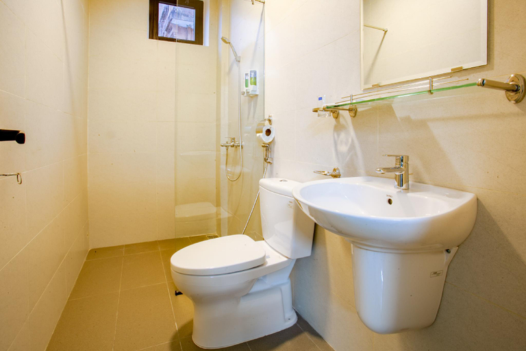 Bathroom, HUE CLASSIC HOTEL, Huế