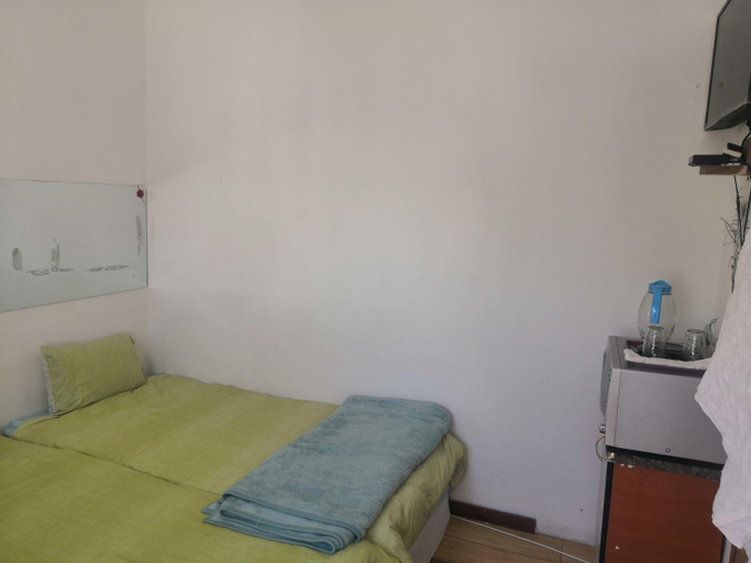 Others 5, LEONE PARIS, Khomasdal North