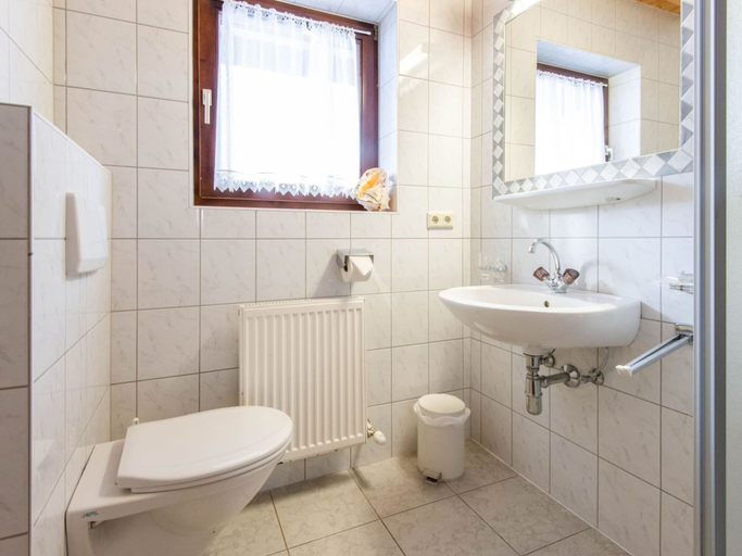 Bathroom 5, Luxury Apartment in Längenfeld near Ski Area, Imst
