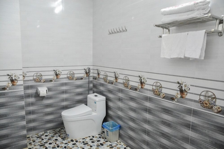 Bathroom 4, Manh Tuan Hotel Moc Chau - by BAY LUXURY, Mộc Châu