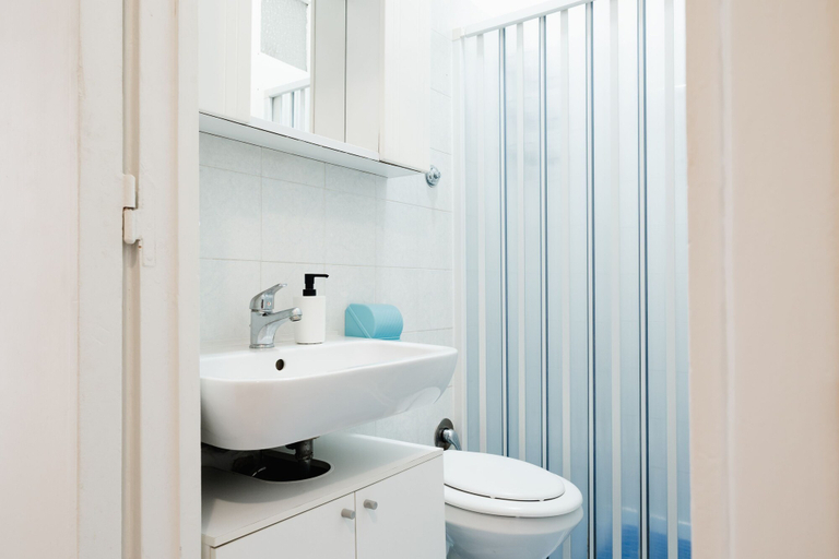 Bathroom 2, Montagnola Mini House, Rome