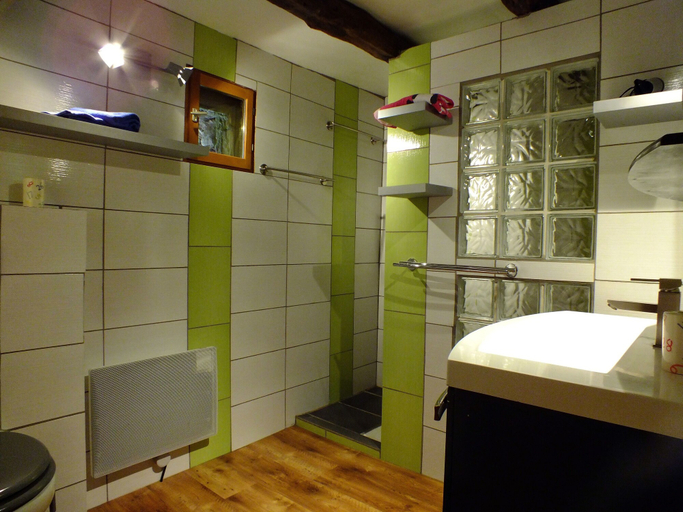 Bathroom 5, La Charmante, Vosges