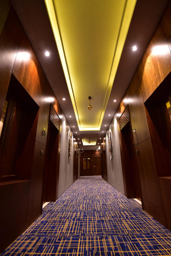 Public Area 2, The Kohinoor Palace - A Heritage Hotel, Faizabad