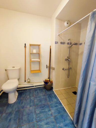 Bathroom 5, Domaine Val de Roland, Hautes-Pyrénées