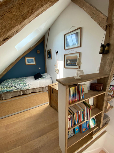 Others 4, Une Maison en Touraine, Indre-et-Loire