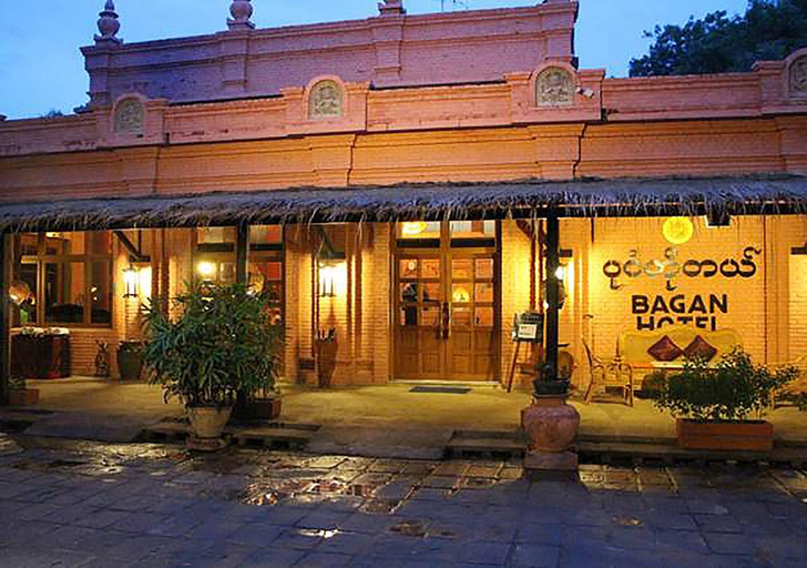 Exterior & Views 1, KMA Bagan Hotel River View, Myingyan