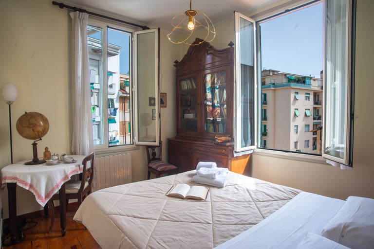Room 5, Casa Lucia in San Remo, Imperia