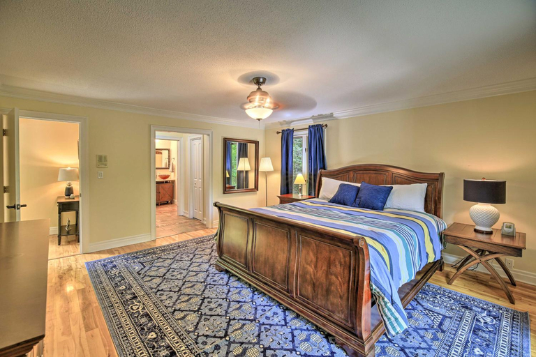 Bedroom 2, Inviting Family Abode w/ Dock on Norris Lake!, Campbell