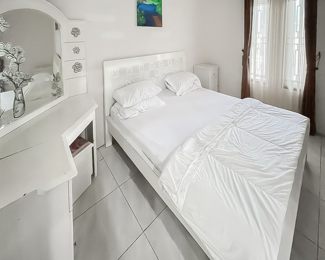 Bedroom 2, RedDoorz Resort Syariah @ Rancakalong Sumedang, Sumedang