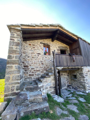 3, Tinones cabana pasiega, Cantabria
