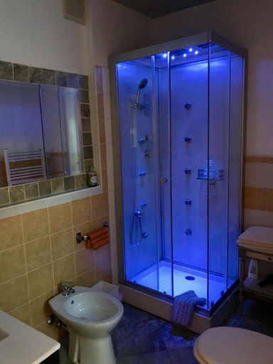 Bathroom 3, B&B Villa Botto, Biella