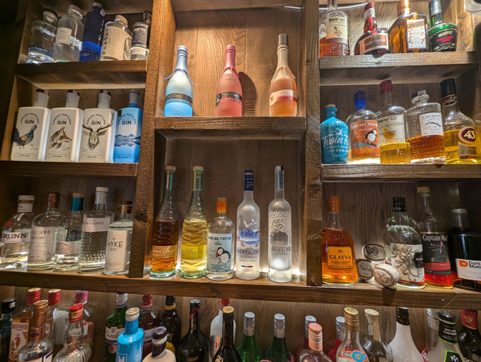 Food & Drinks 5, Old North Inn Hotel, Highland