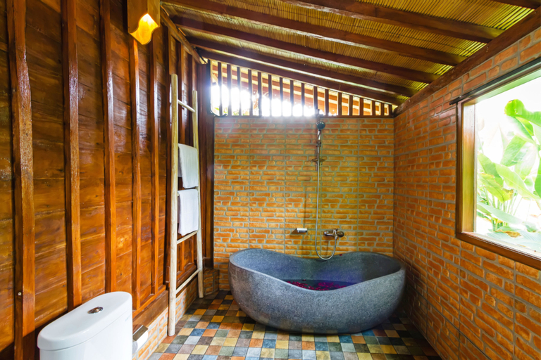 Bathroom 4