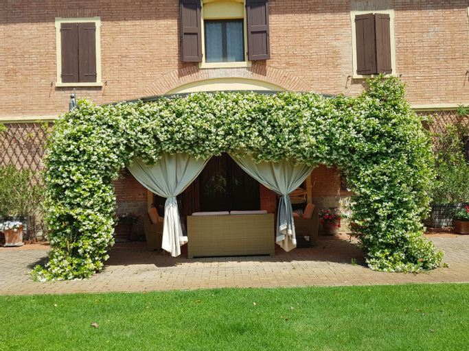 La Villa delle Rose, Modena