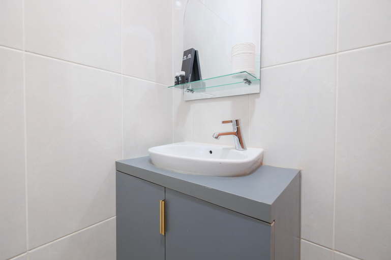 Bedroom 3, Minimalist and Nice Studio at Evenciio Margonda Apartment By Travelio, Depok