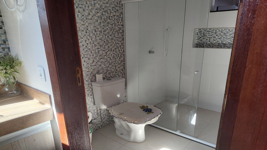 Bathroom 3, Casatemporadapero, Cabo Frio