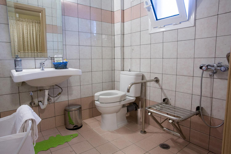 Bathroom 4, Baywatch Hotel, Peloponnese