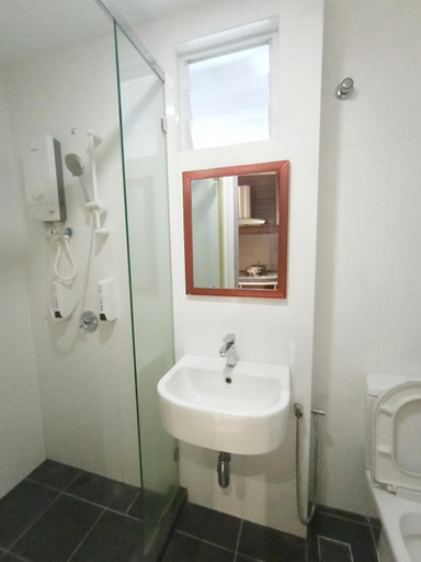 Bathroom 3, Maritime Suite @ George town by Cohans, Penang Island