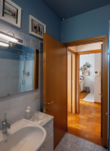 Bathroom 4, Mamo Florence - Mosse Teatro Apartment, Florence