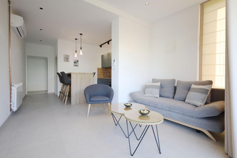 Others 3, Apartments Maestral, Medulin