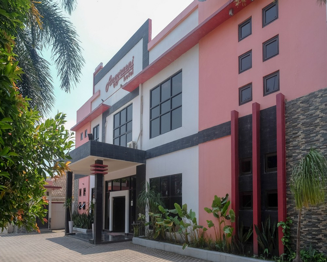 Urbanview Hotel Anggraeni Jatibarang, Brebes
