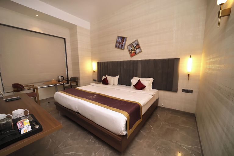 Bedroom 4, Hotel Reyansh Pride, Palghar