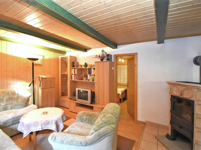 Bedroom 2, Luxurious Bungalow in Neustadt Harz With Private Terrace, Nordhausen