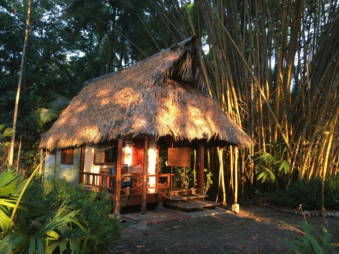 Others 3, Cabinas Los Cocos, Golfito