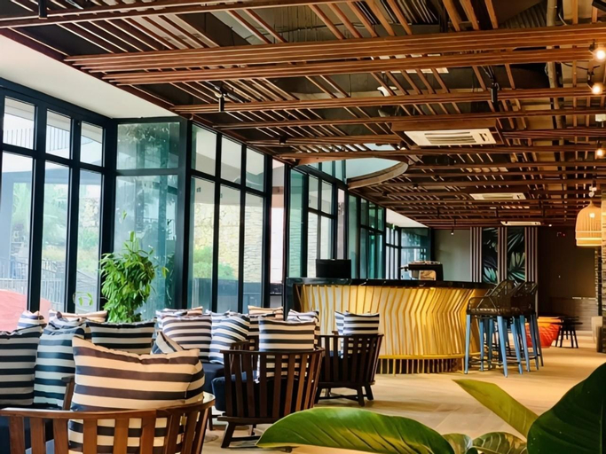 Food & Drinks, FLC Sea Tower Quy Nhon SeaView Condotel, Qui Nhơn